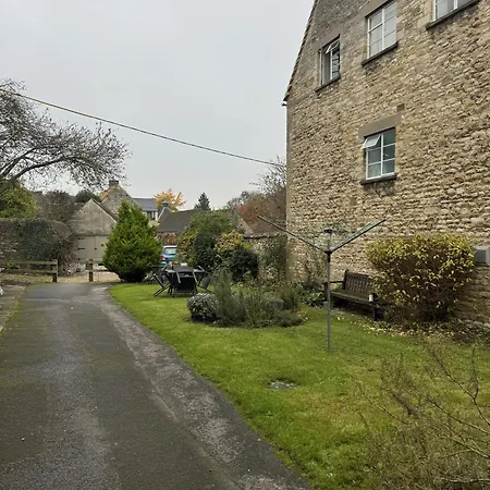 Little Priory Cottage Burford Exterior photo