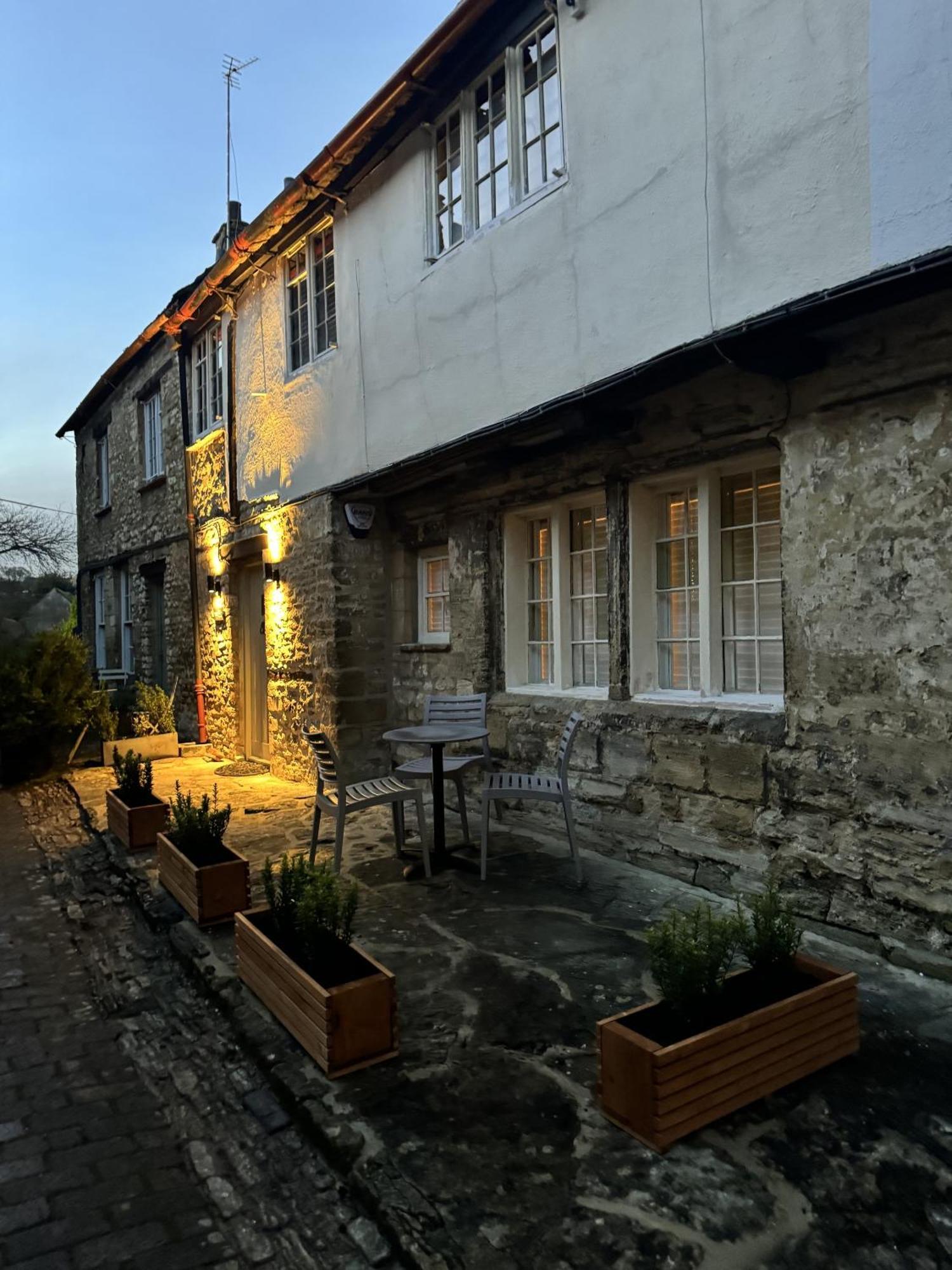 Little Priory Burford